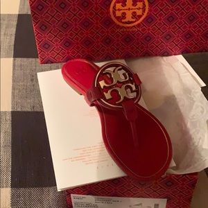 Tory Burch Metal Miller Brilliant Red Size 8 NIB